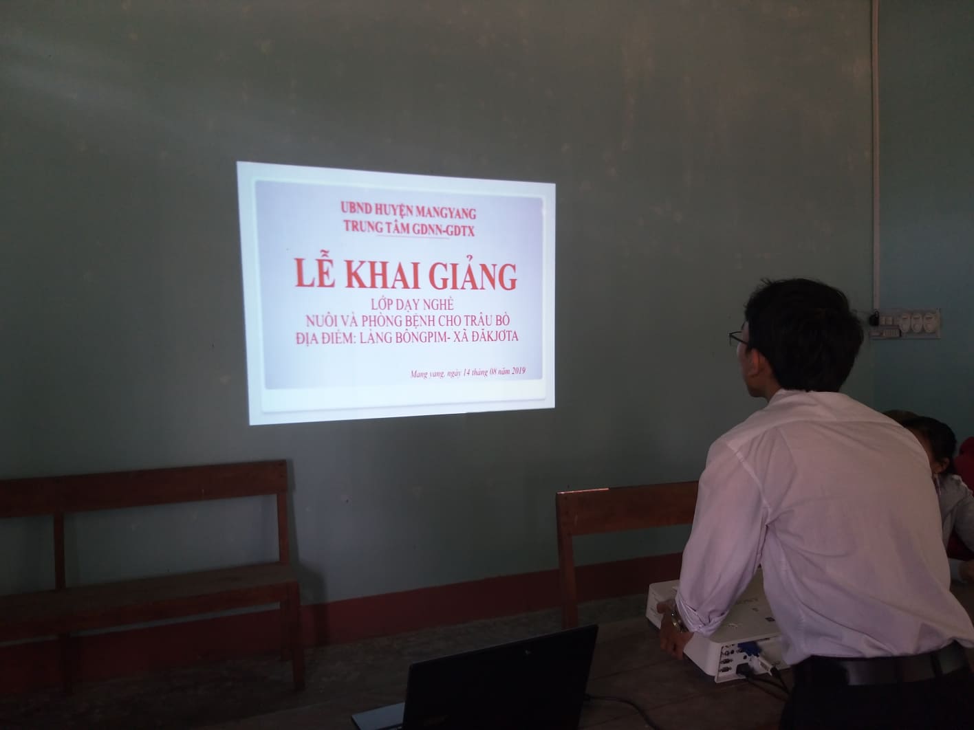 Article Tổ chức mở lớp dạy nghề cho lao động nông thôn tại làng Bông Pim